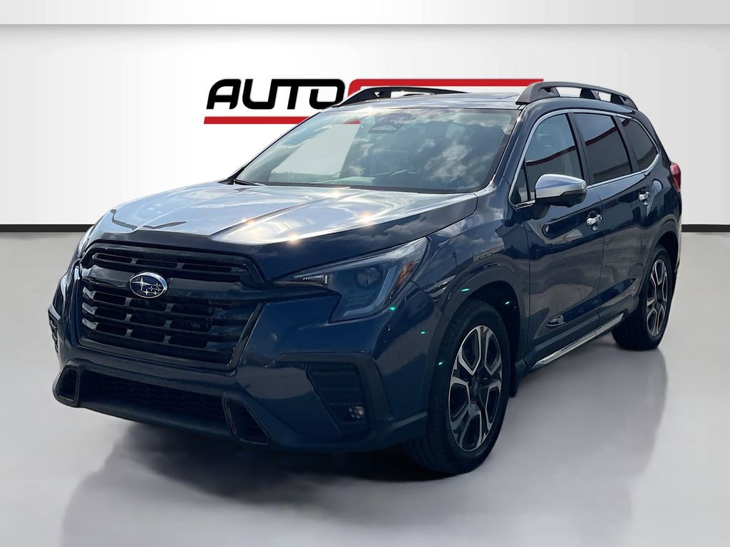 Used 2023 Subaru Ascent Touring image 3