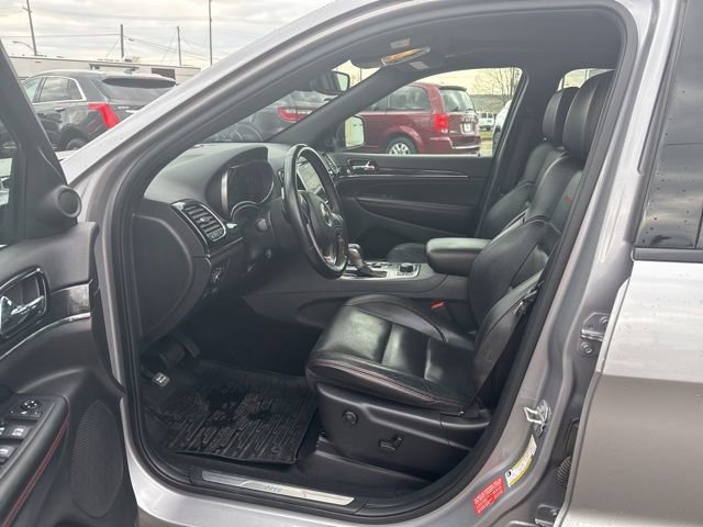 Used 2019 Jeep Grand Cherokee Trailhawk w/ Trailhawk Luxury Group AWD/4WD image 10
