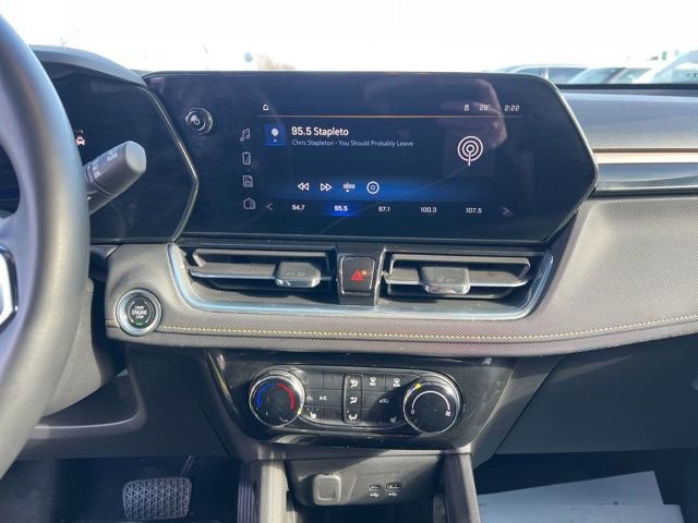 Used 2024 Chevrolet TrailBlazer ACTIV w/ Driver Confidence Package image 16