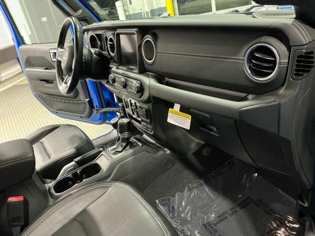 Used 2022 Jeep Wrangler Unlimited Sahara image 14