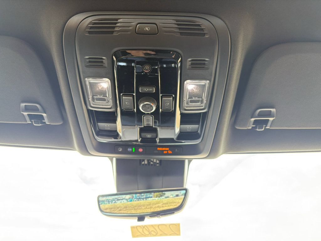 New 2026 GMC Yukon XL Denali w/ Denali Reserve Package AWD/4WD image 15