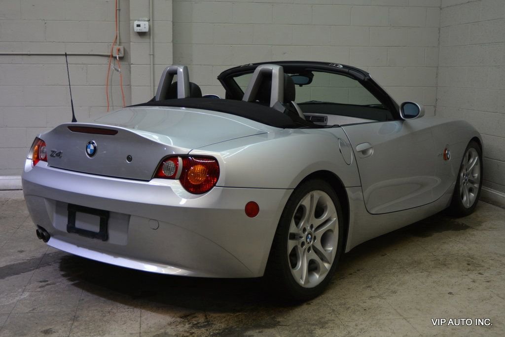 Used 2003 BMW Z4 3.0i image 8