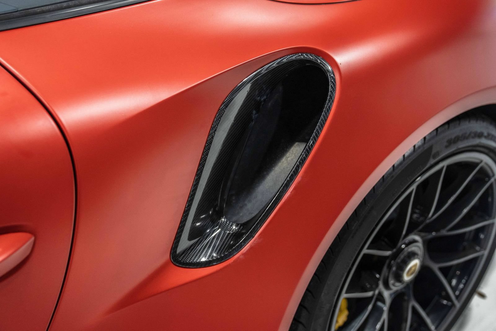 Used 2017 Porsche 911 Turbo S AWD/4WD image 7