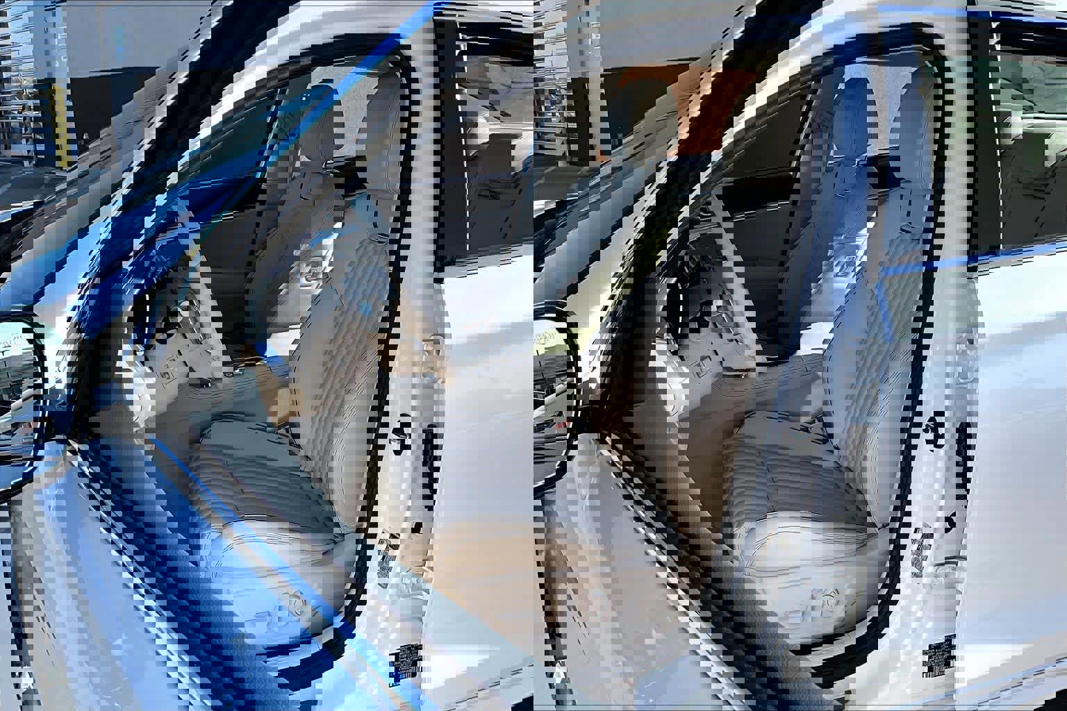 Used 2026 Genesis G70 2.5T Prestige image 8