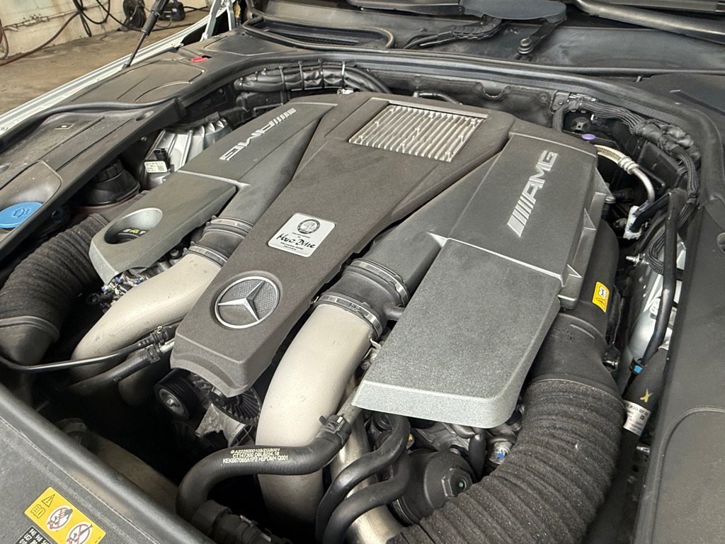 Used 2015 Mercedes-Benz S 63 AMG 4MATIC Sedan image 38