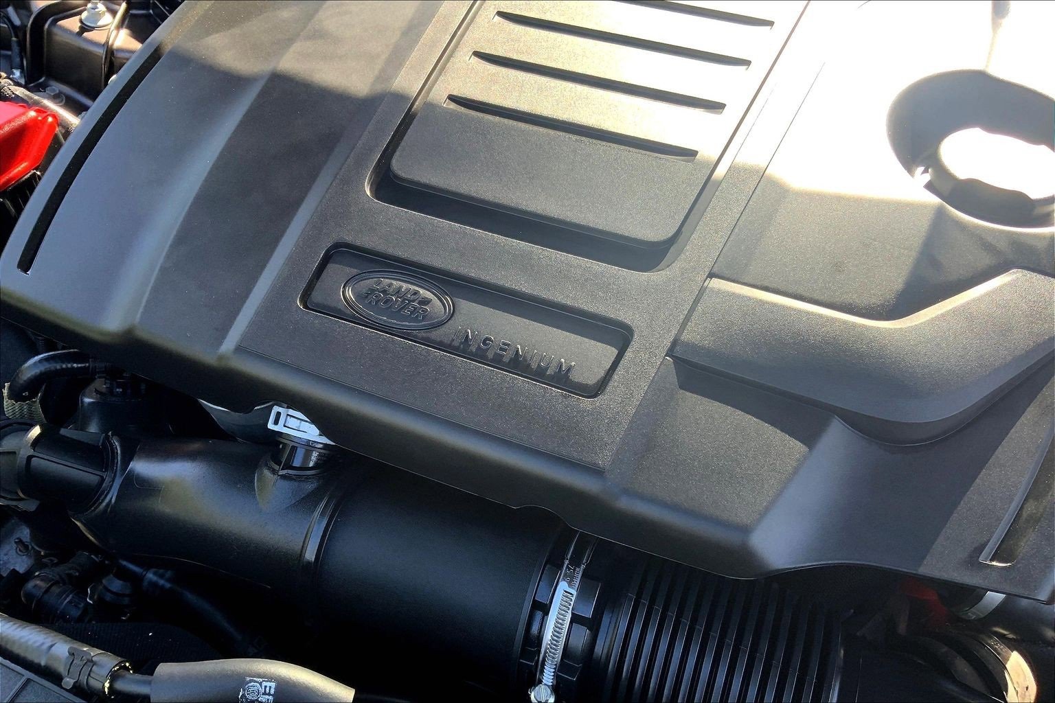 Used 2026 Land Rover Range Rover Velar Dynamic SE image 32