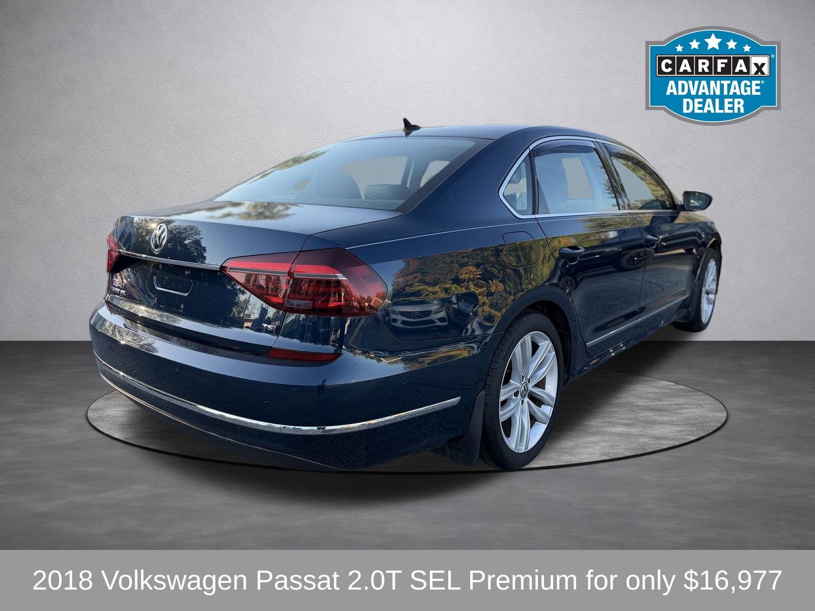 Used 2018 Volkswagen Passat 2.0T SEL Premium FWD image 3