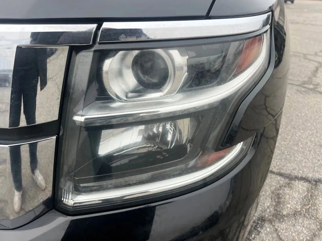 Used 2016 Chevrolet Suburban LTZ image 31