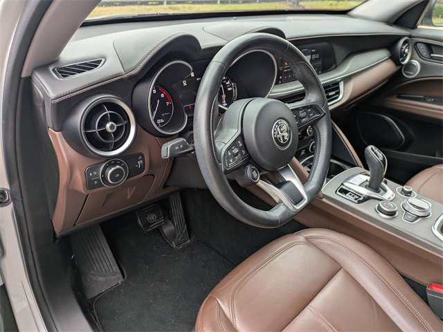 Used 2021 Alfa Romeo Stelvio Ti w/ Premium Package image 11