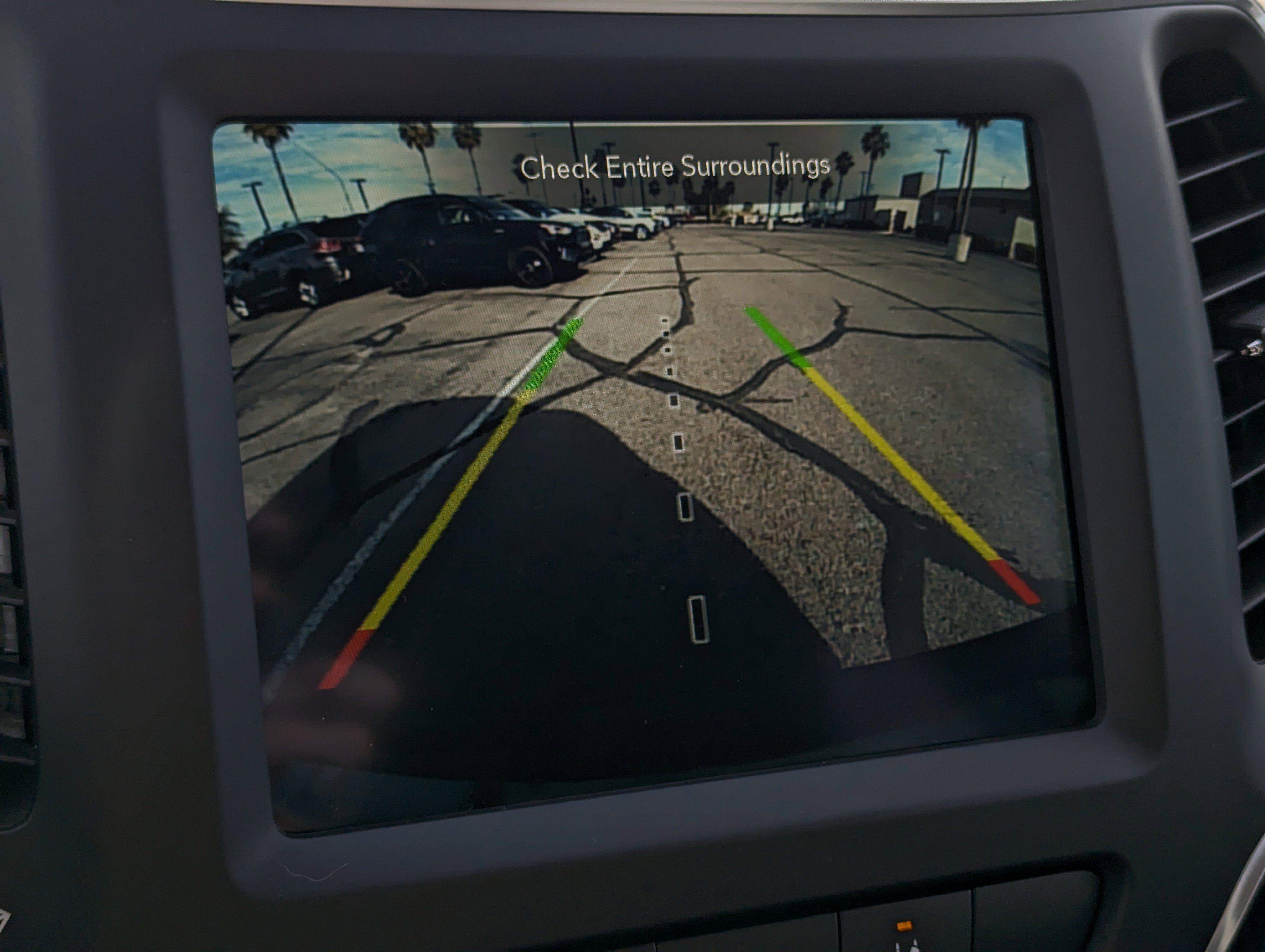 Used 2023 Jeep Cherokee Altitude Lux image 11