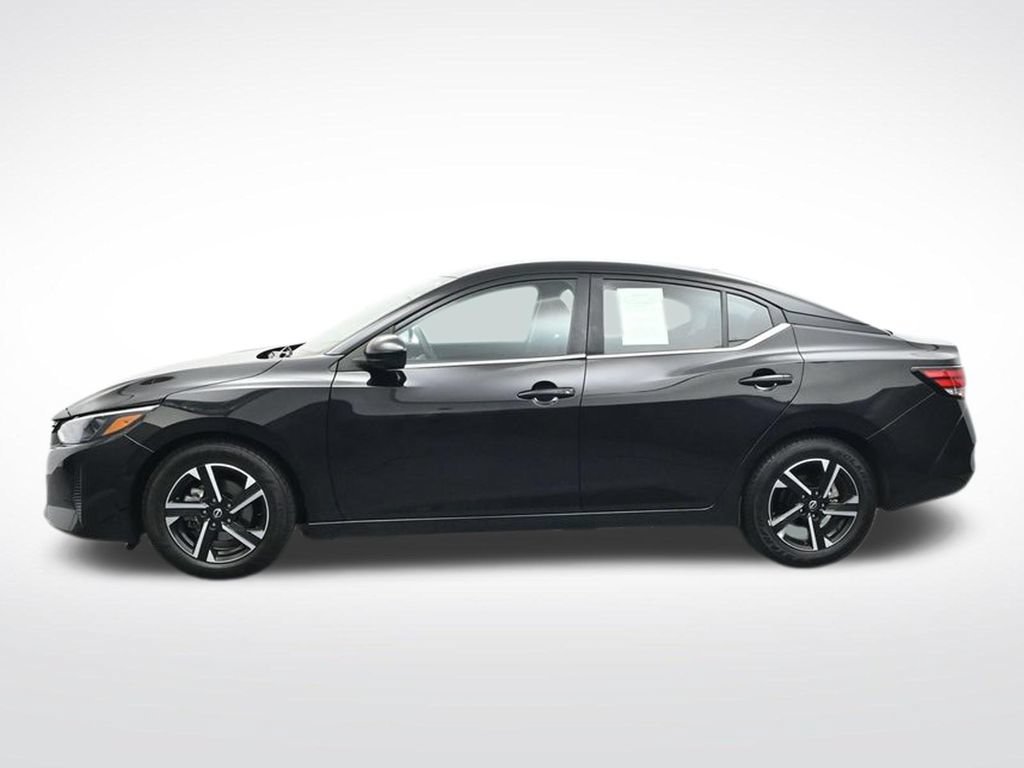 Used 2024 Nissan Sentra SV FWD image 4