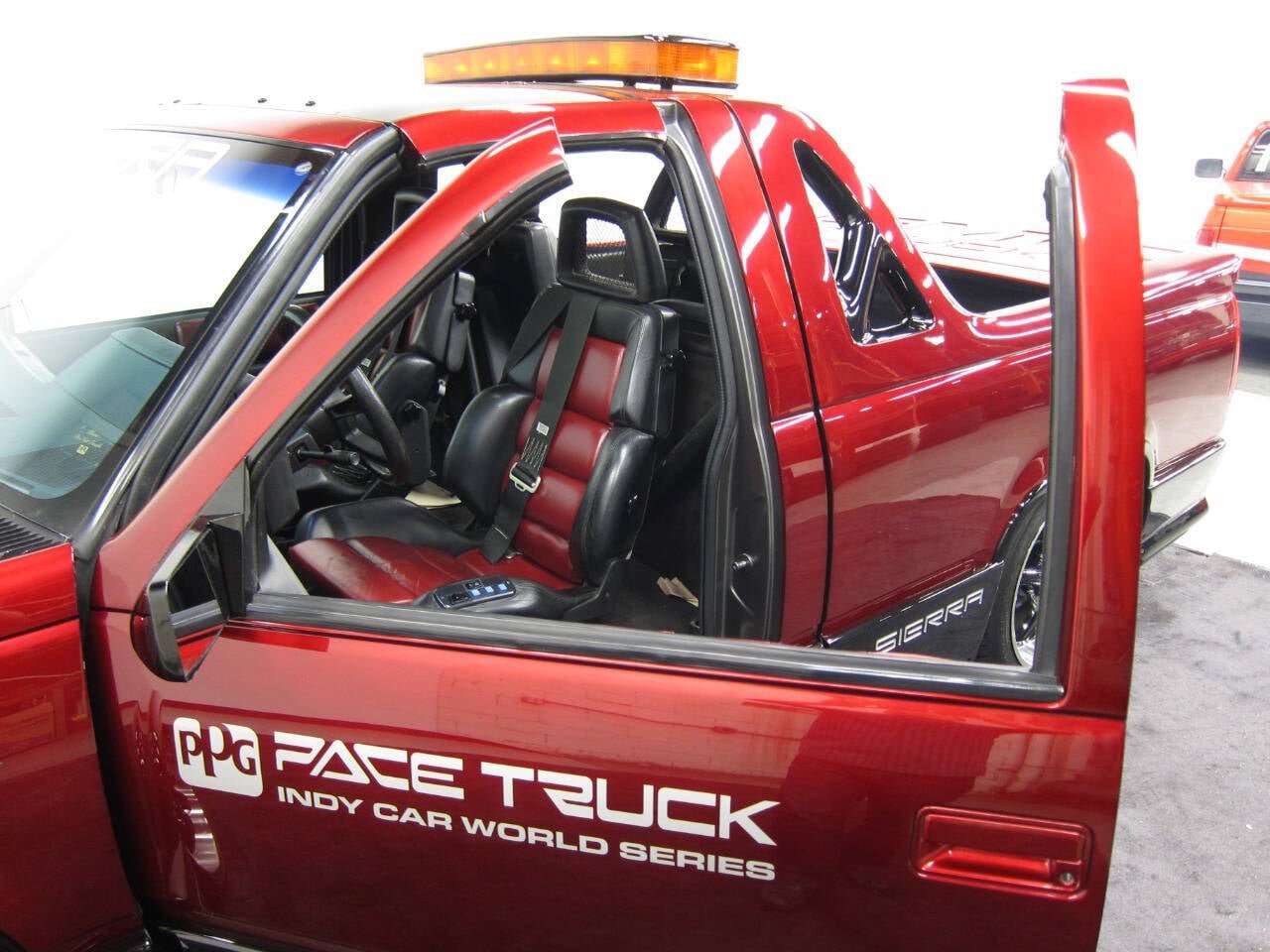 Used 1988 GMC Sierra 1500 2WD Regular Cab image 34