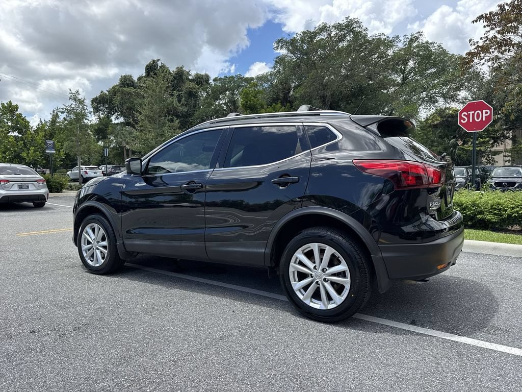 Used 2018 Nissan Rogue Sport SV w/ SV Technology Package AWD/4WD image 26