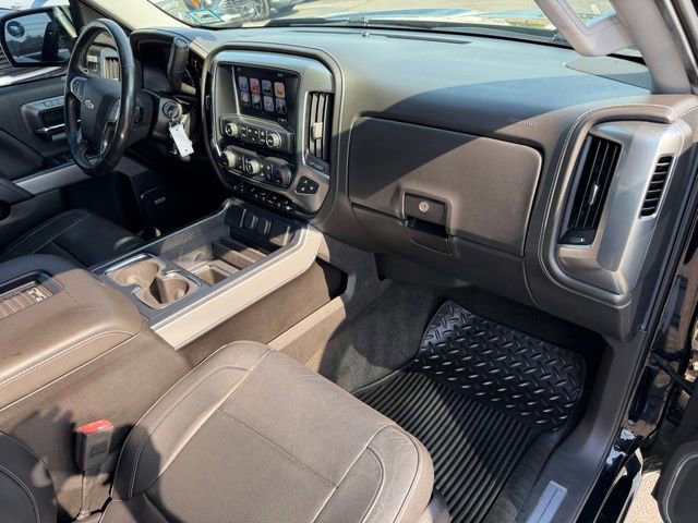 Used 2017 Chevrolet Silverado 1500 LTZ Z71 w/ LTZ Plus Package AWD/4WD image 15