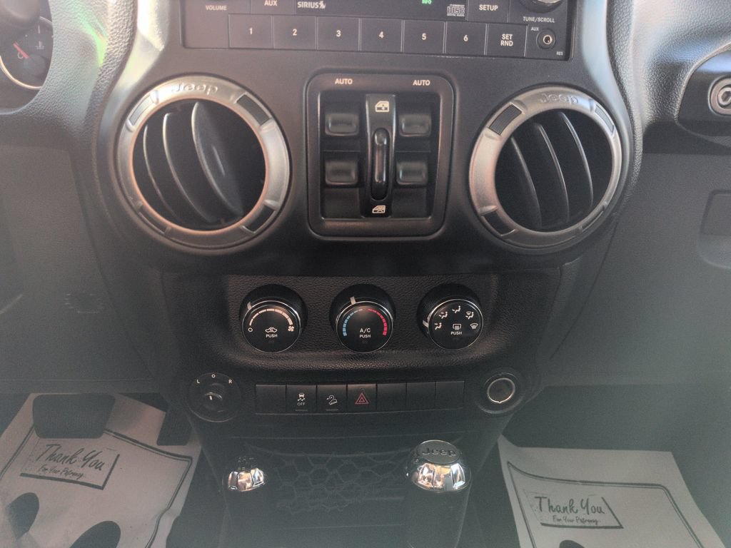 Used 2014 Jeep Wrangler Unlimited Sport w/ Quick Order Package 24S AWD/4WD image 18