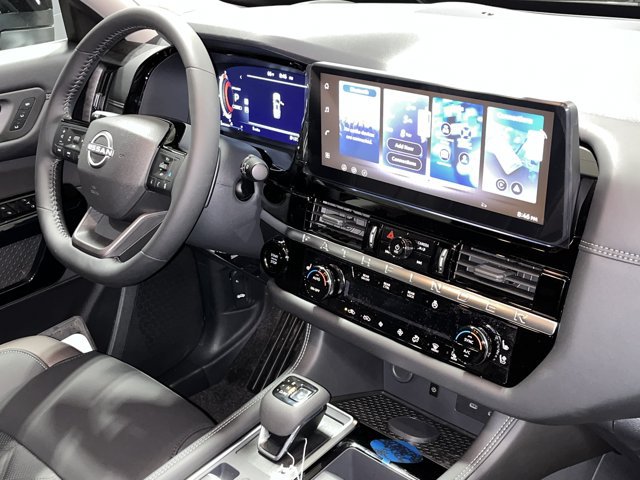 New 2026 Nissan Pathfinder Platinum w/ Cargo Package AWD/4WD image 19