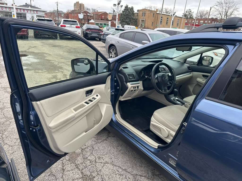 Used 2013 Subaru Crosstrek 2.0i Premium image 9