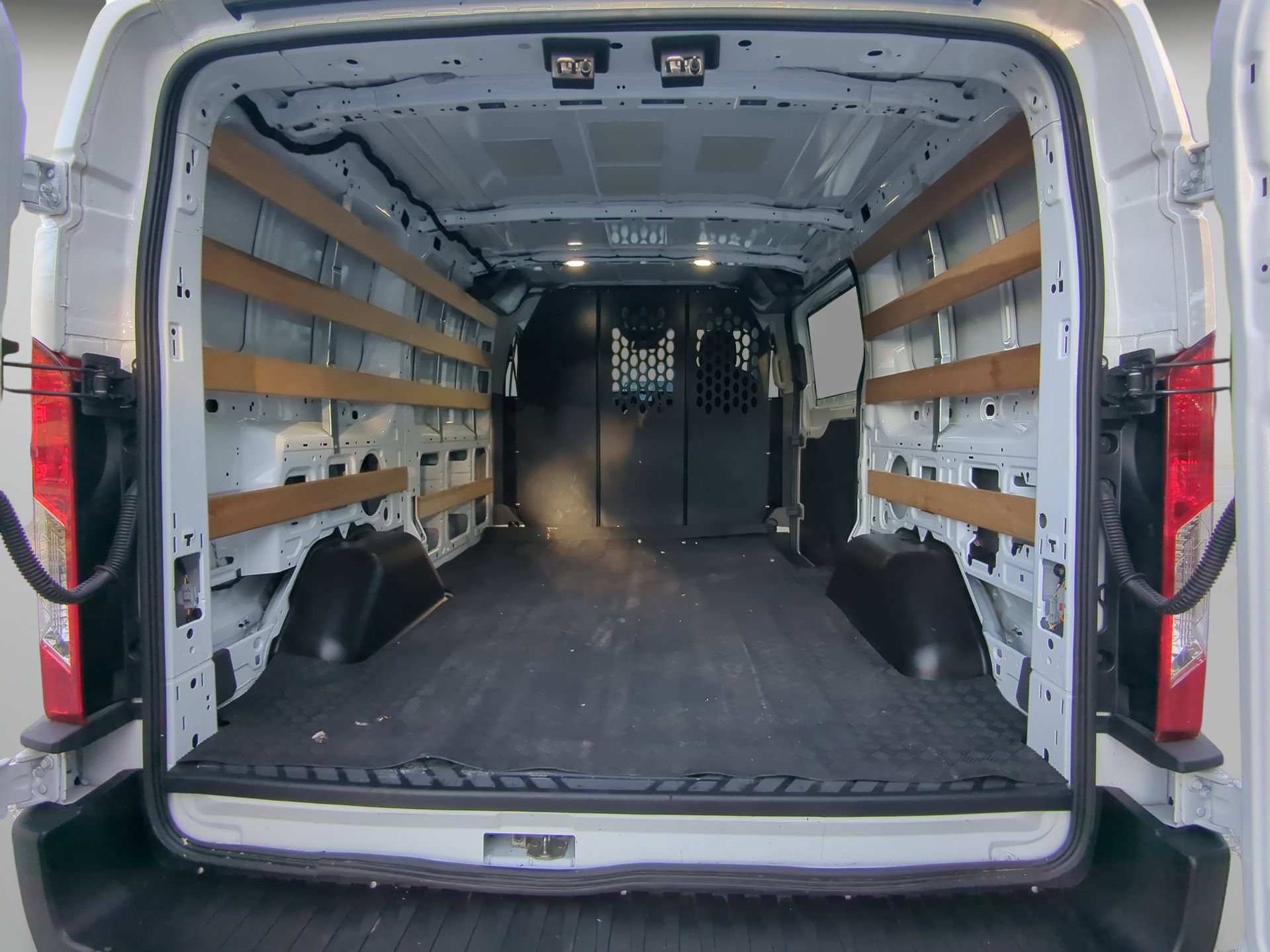 Certified 2025 Ford Transit 250 Low Roof w/ Exterior Upgrade Package RWD image 46