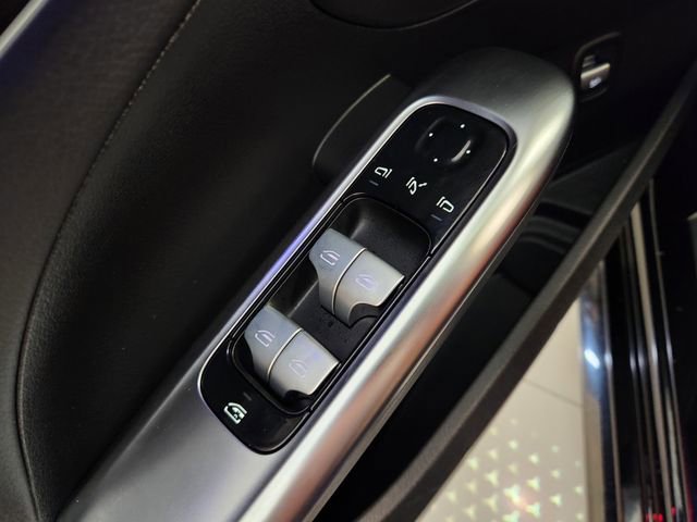 Used 2024 Mercedes-Benz C 300 Sedan image 22