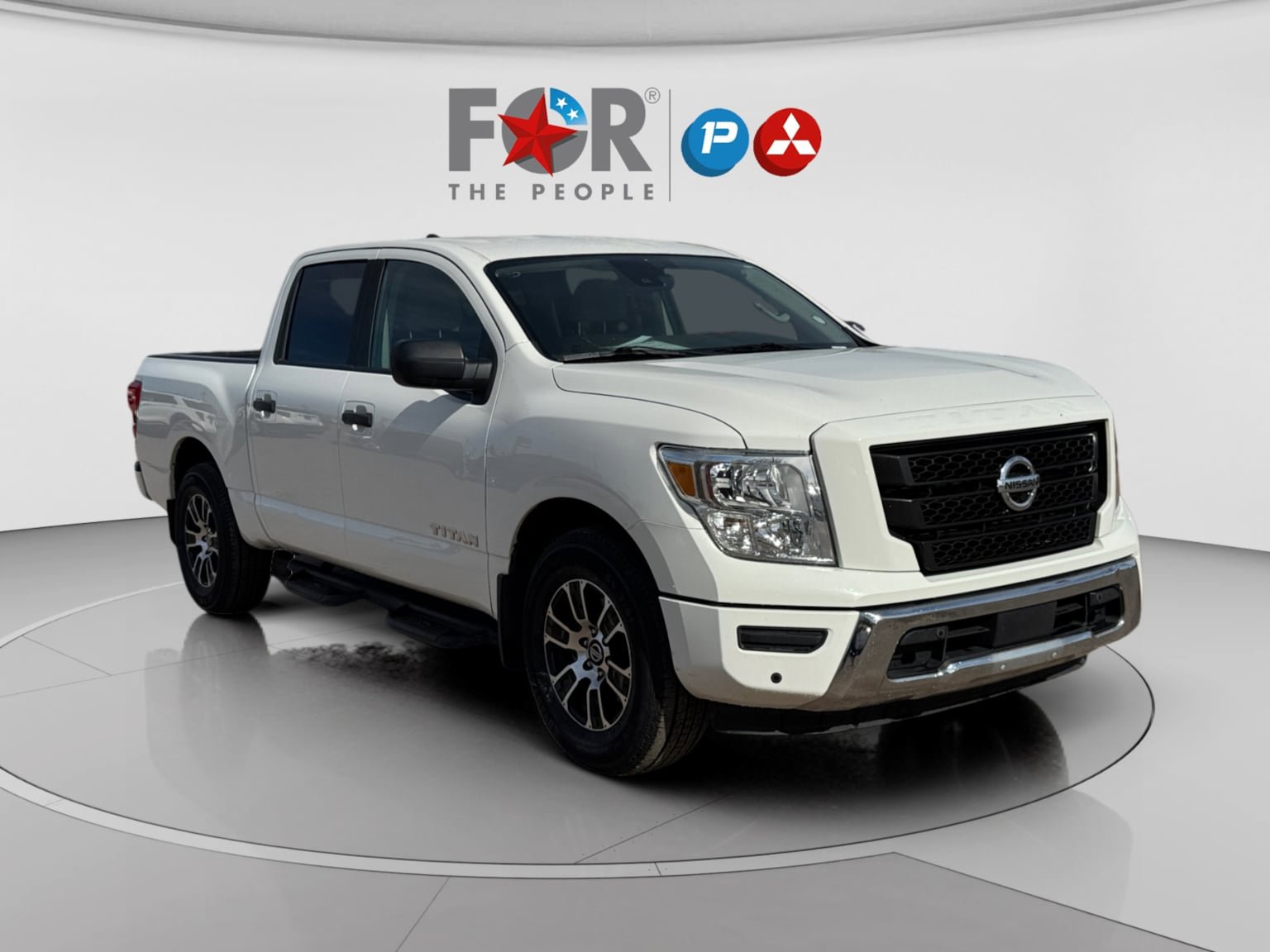 Used 2022 Nissan Titan SV w/ SV Convenience Package RWD image 7