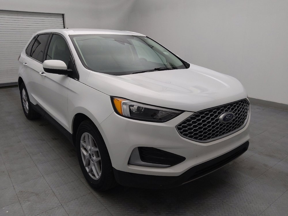 Used 2024 Ford Edge SEL image 2