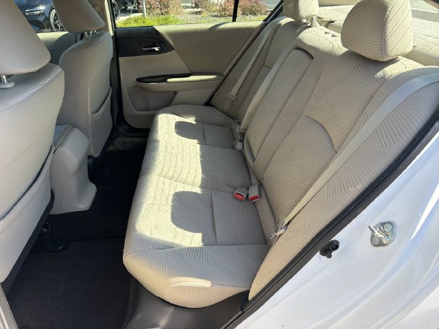 Used 2015 Honda Accord LX image 22