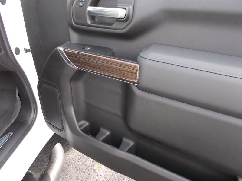 Used 2025 Chevrolet Silverado 2500 LT image 28