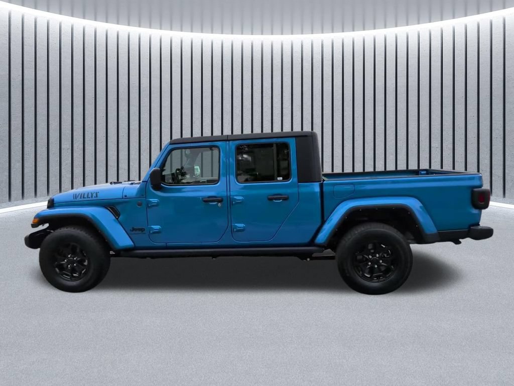 Used 2022 Jeep Gladiator Sport AWD/4WD image 15
