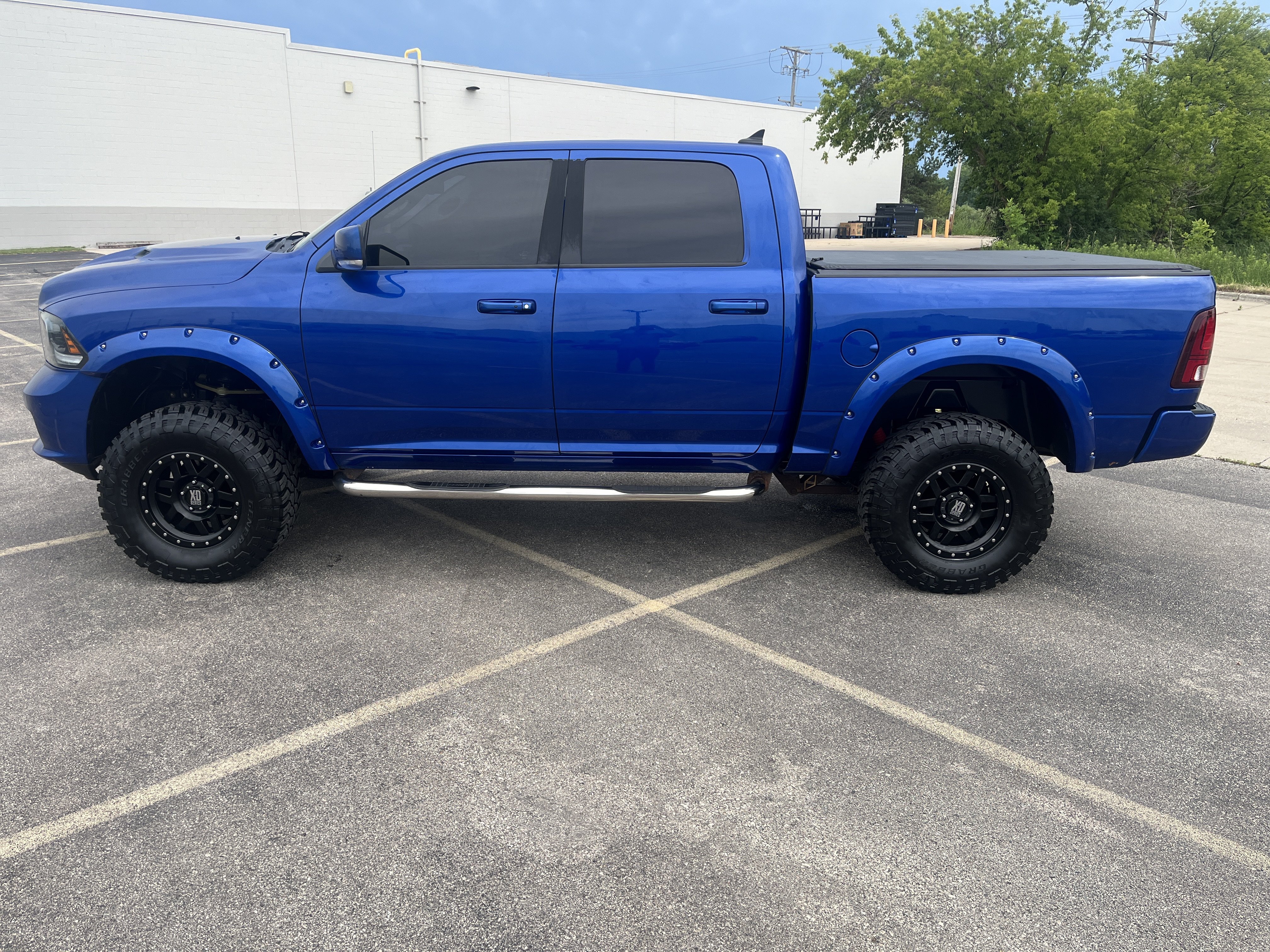 Used 2015 RAM 1500 Sport w/ Convenience Group AWD/4WD image 3
