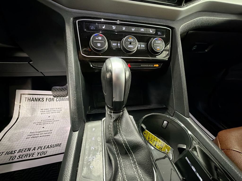 Used 2022 Volkswagen Atlas SEL image 16