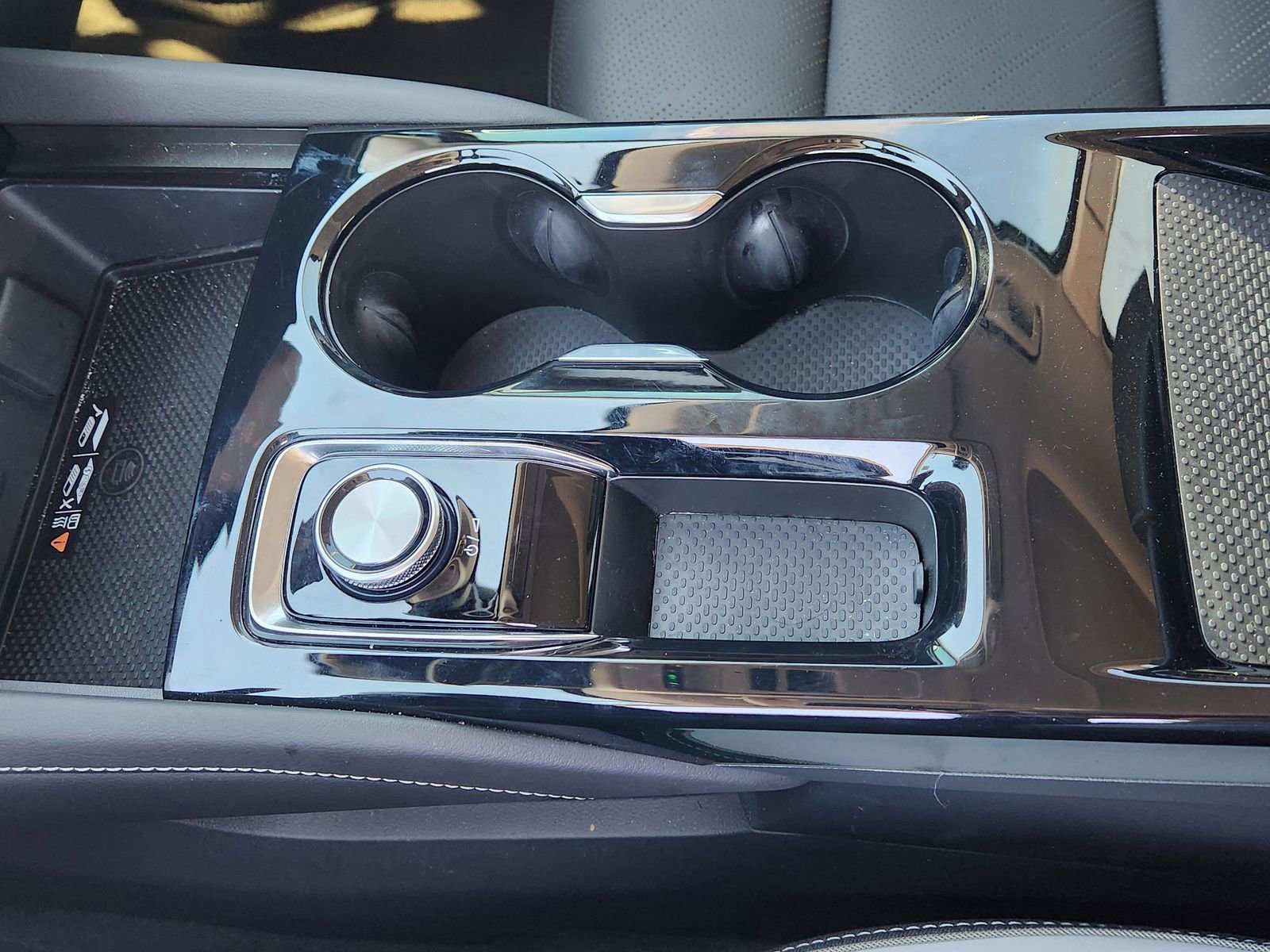 New 2025 Buick Envision Sport Touring image 23