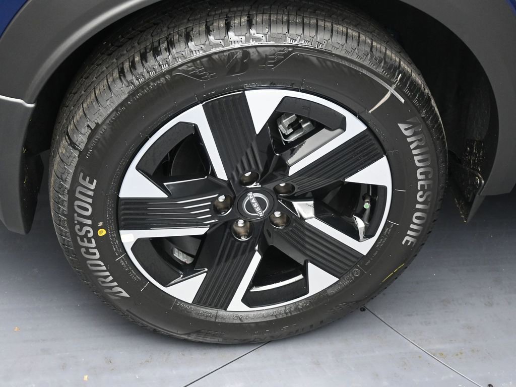 New 2026 Nissan Kicks SV w/ SV Premium Package AWD/4WD image 5