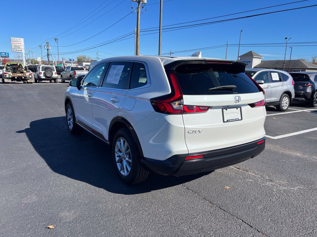 Used 2026 Honda CR-V EX image 3