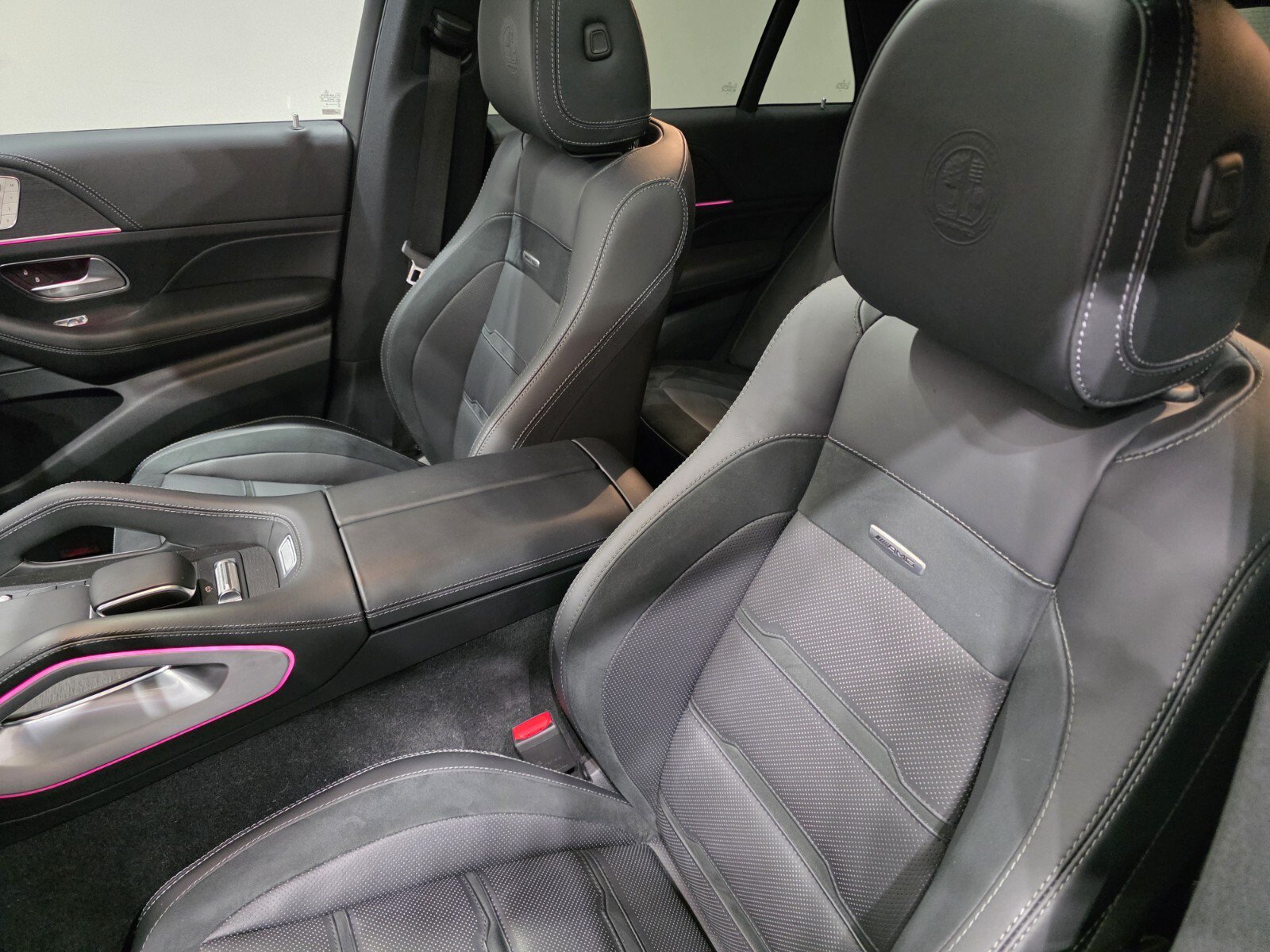 Used 2025 Mercedes-Benz GLE 53 AMG 4MATIC Coupe w/ AMG Night Package image 8