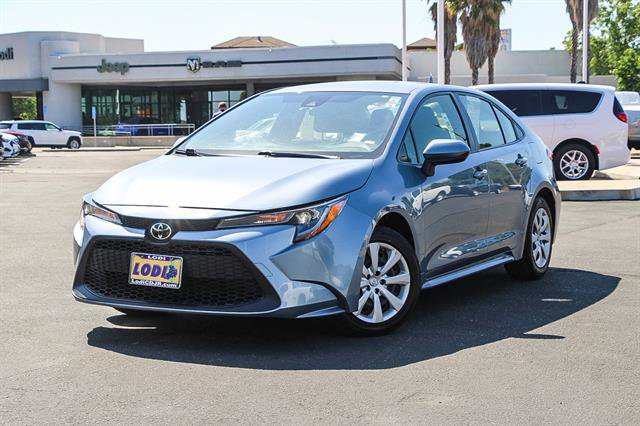Used 2022 Toyota Corolla LE image 1