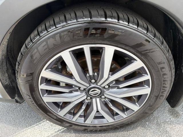 Used 2021 Nissan Kicks SV FWD image 11