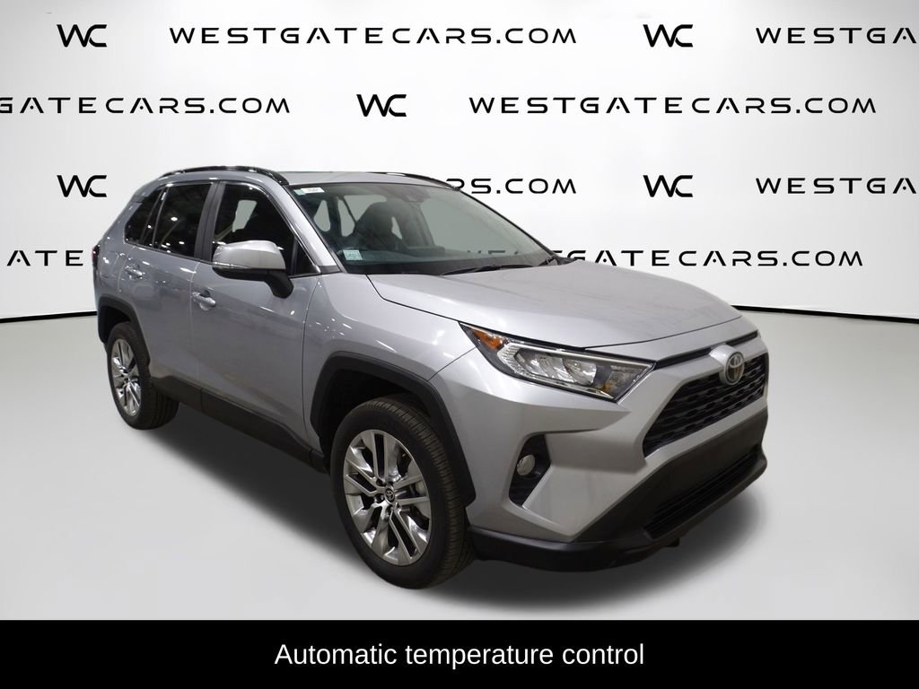 Used 2021 Toyota RAV4 XLE Premium image 2