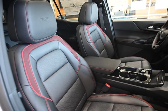 New 2027 Chevrolet Equinox RS w/ Safety and Technology Package AWD/4WD image 8