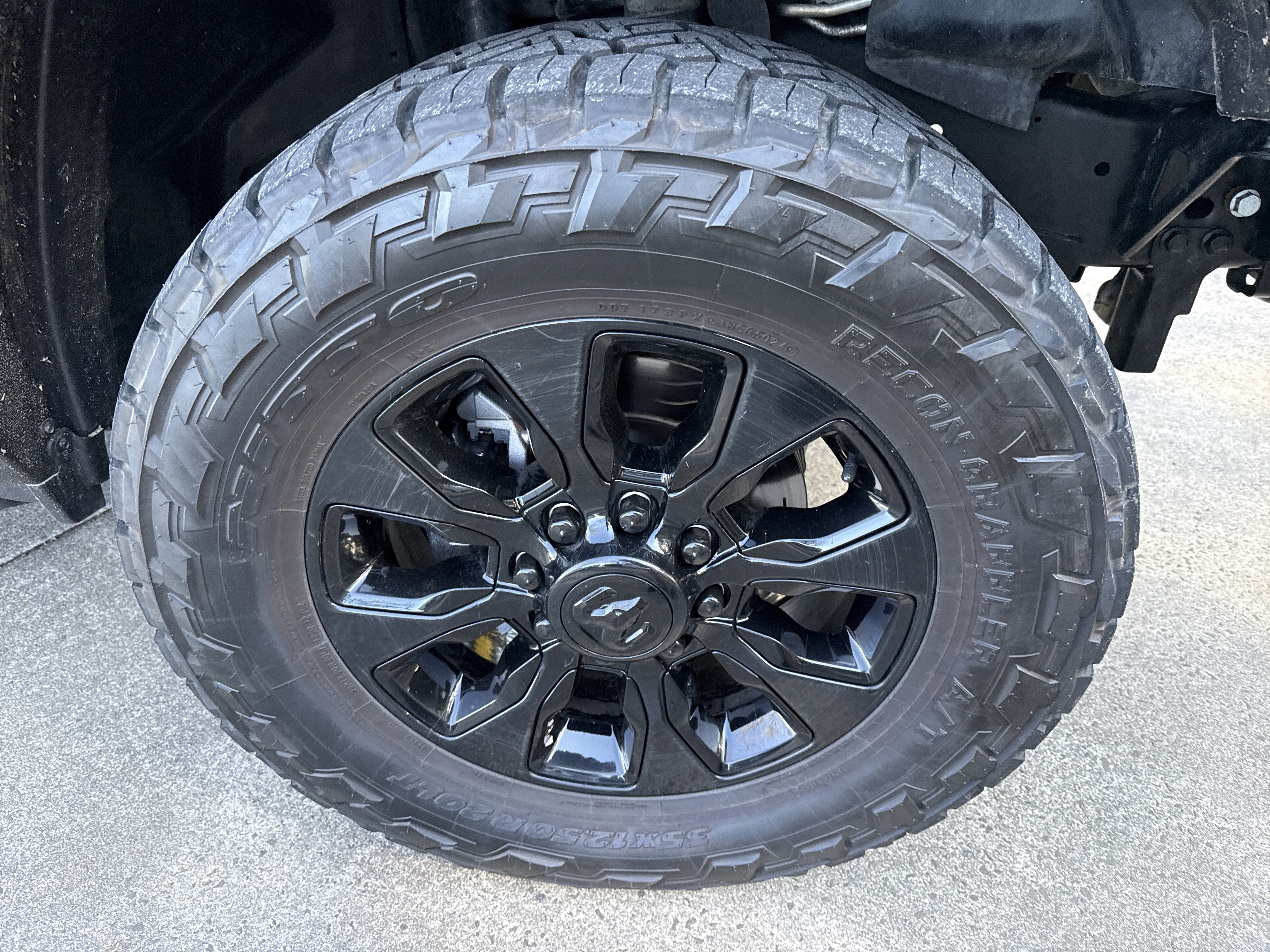 Used 2023 RAM 2500 Limited image 12