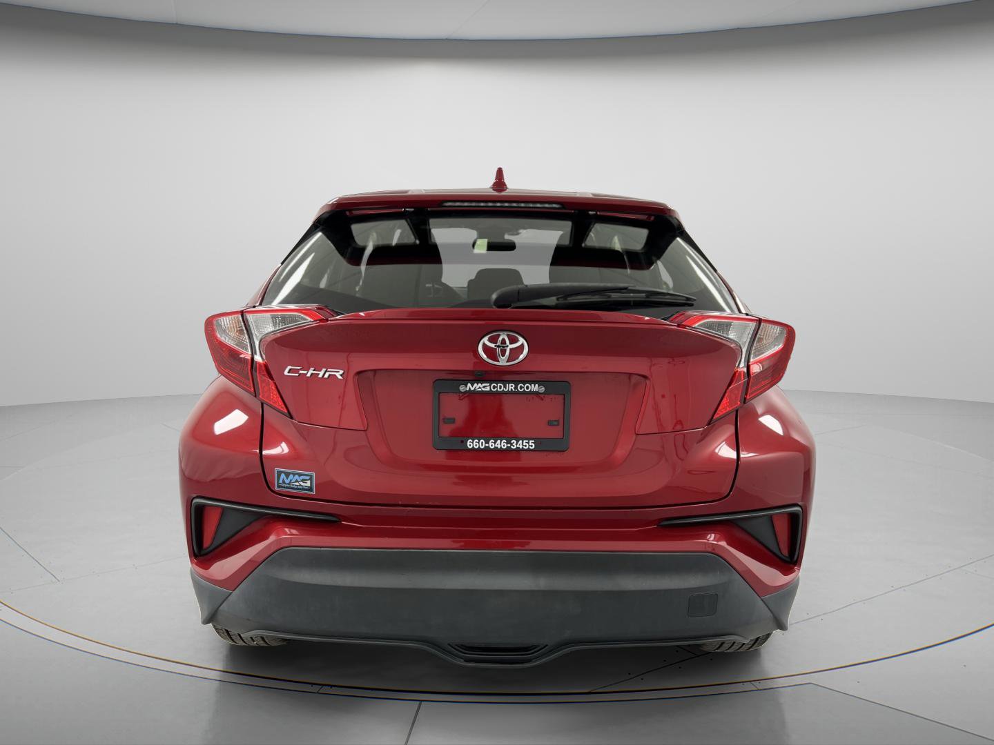 Used 2021 Toyota C-HR XLE FWD image 6