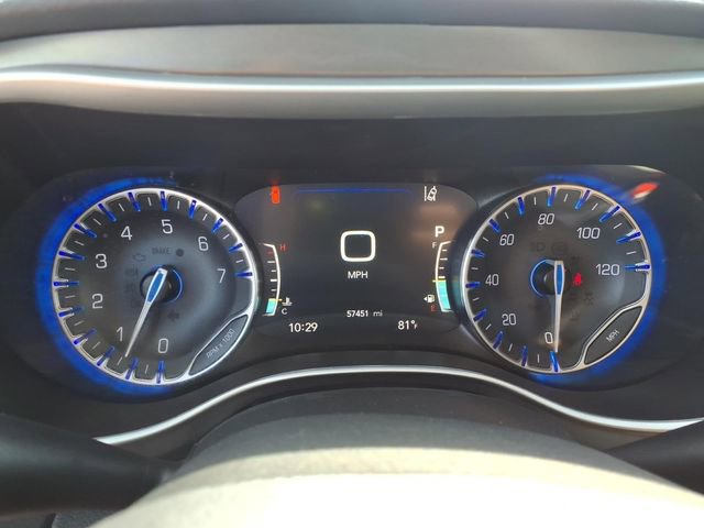 Used 2024 Chrysler Pacifica Touring-L image 27