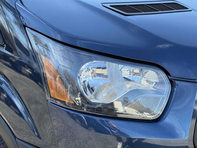 Used 2019 Ford Transit 250 130 Medium Roof image 7