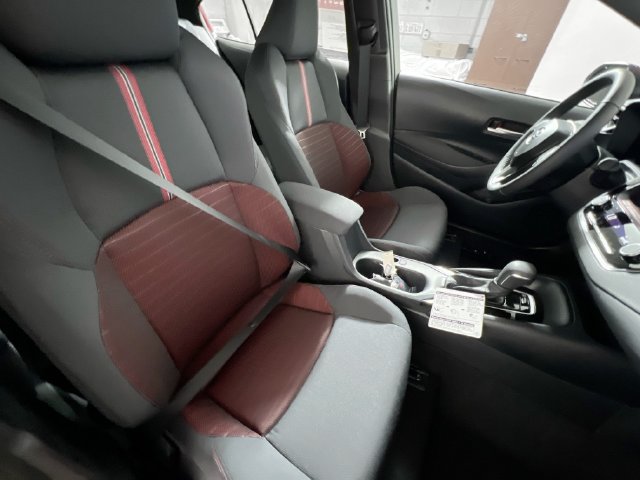 New 2026 Toyota Corolla SE FWD image 30