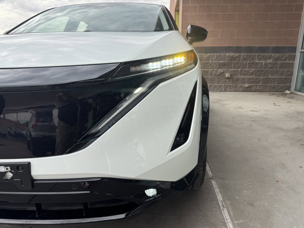Used 2024 Nissan Ariya FWD image 11