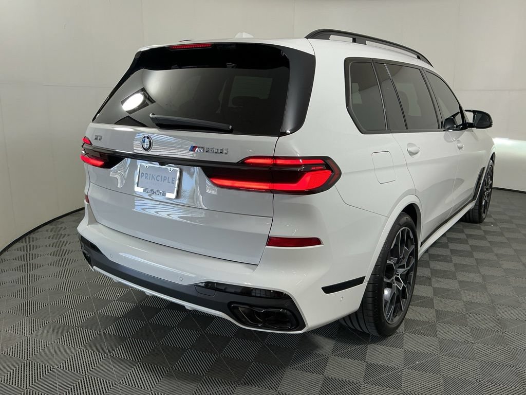 Certified 2026 BMW X7 M60i w/ Executive Package AWD/4WD image 5