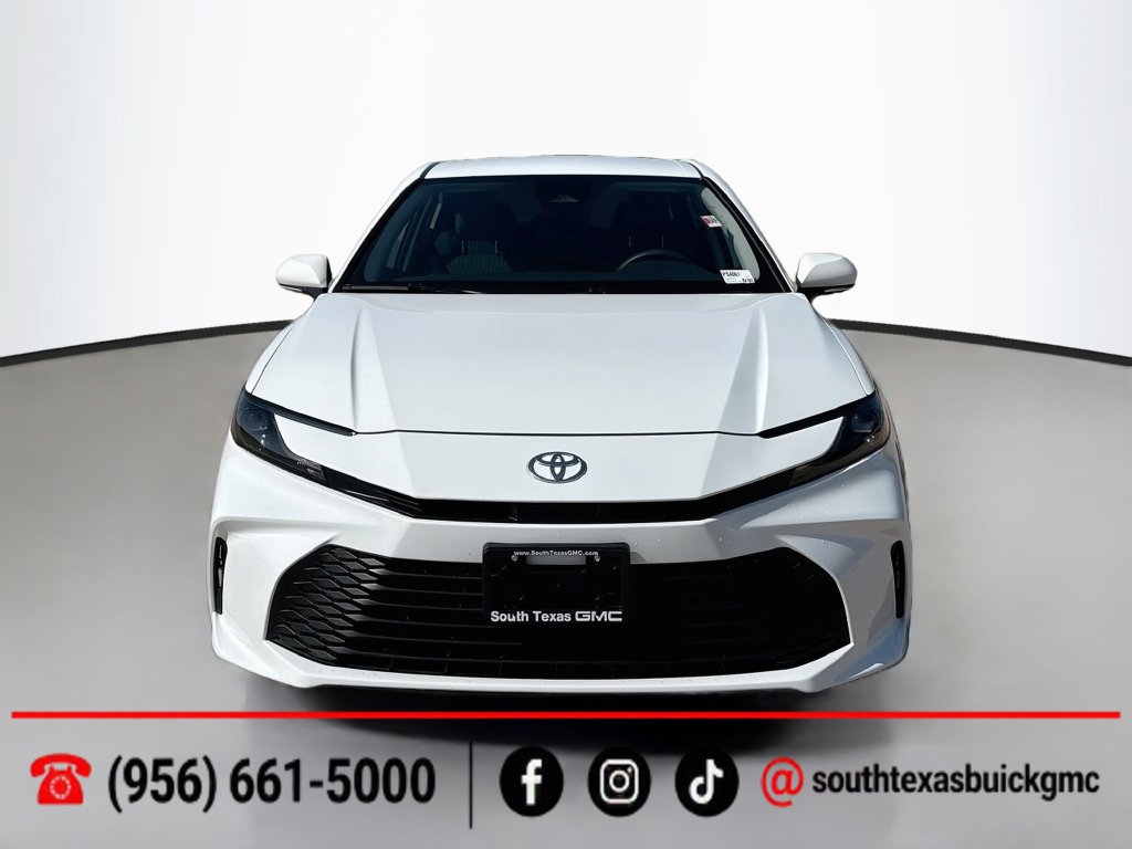 Used 2025 Toyota Camry LE w/ Convenience Package FWD image 2