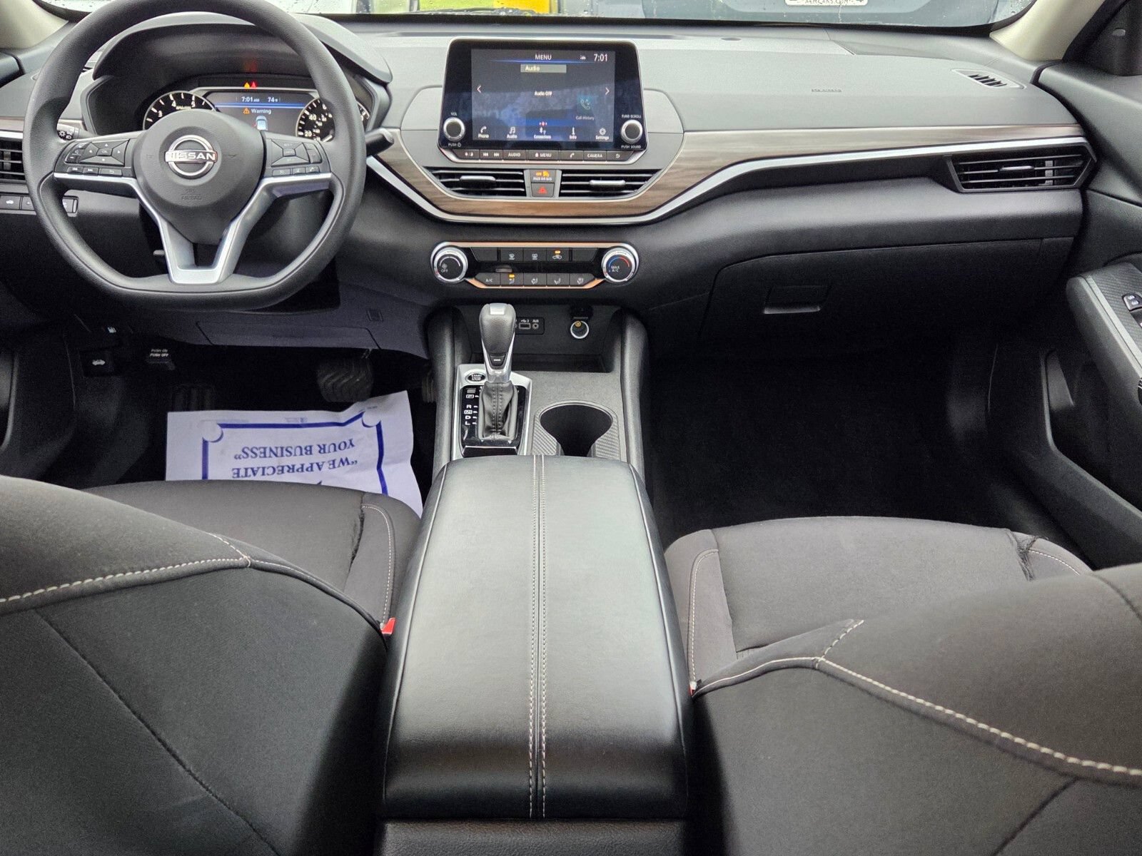 Used 2025 Nissan Altima 2.5 SV FWD image 8