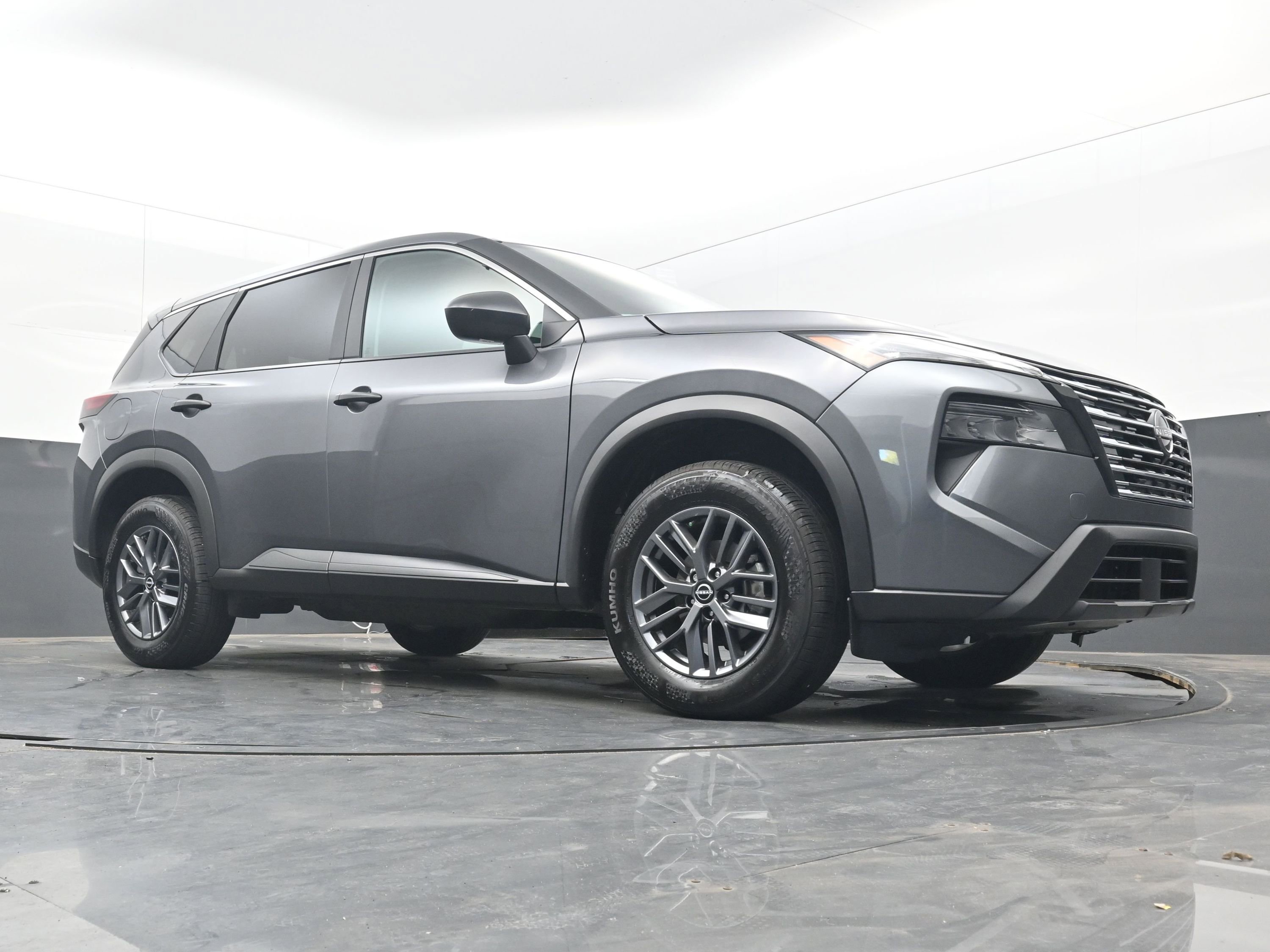 Certified 2025 Nissan Rogue S image 18