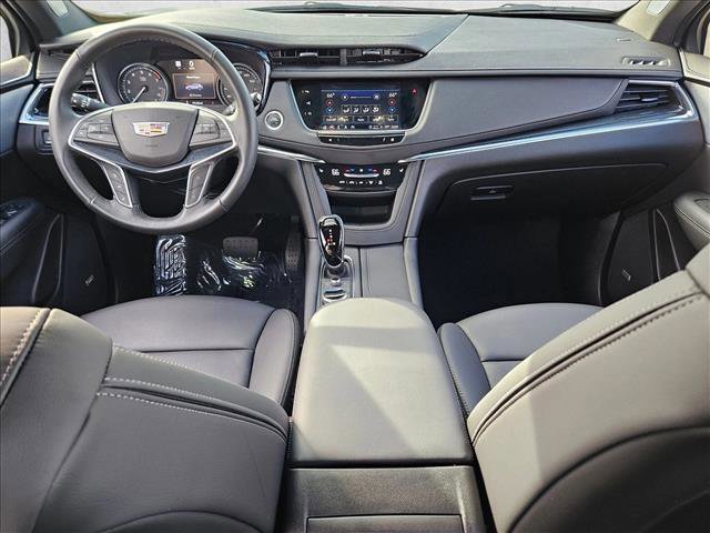 Used 2024 Cadillac XT5 Premium Luxury w/ Technology Package image 17
