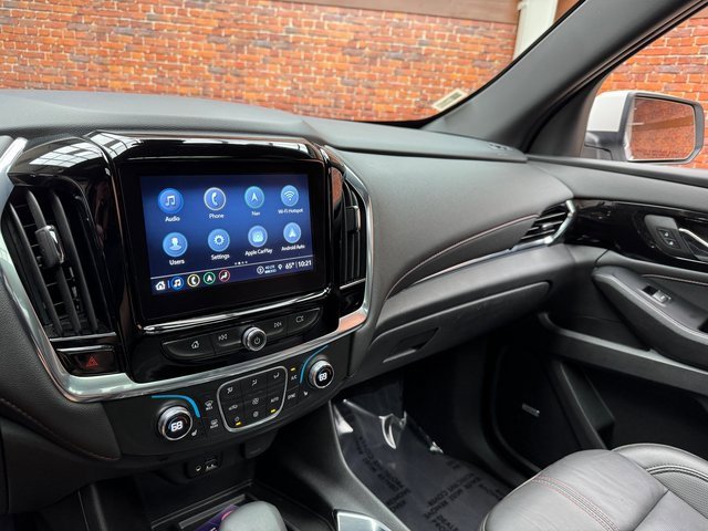 Used 2023 Chevrolet Traverse RS image 17
